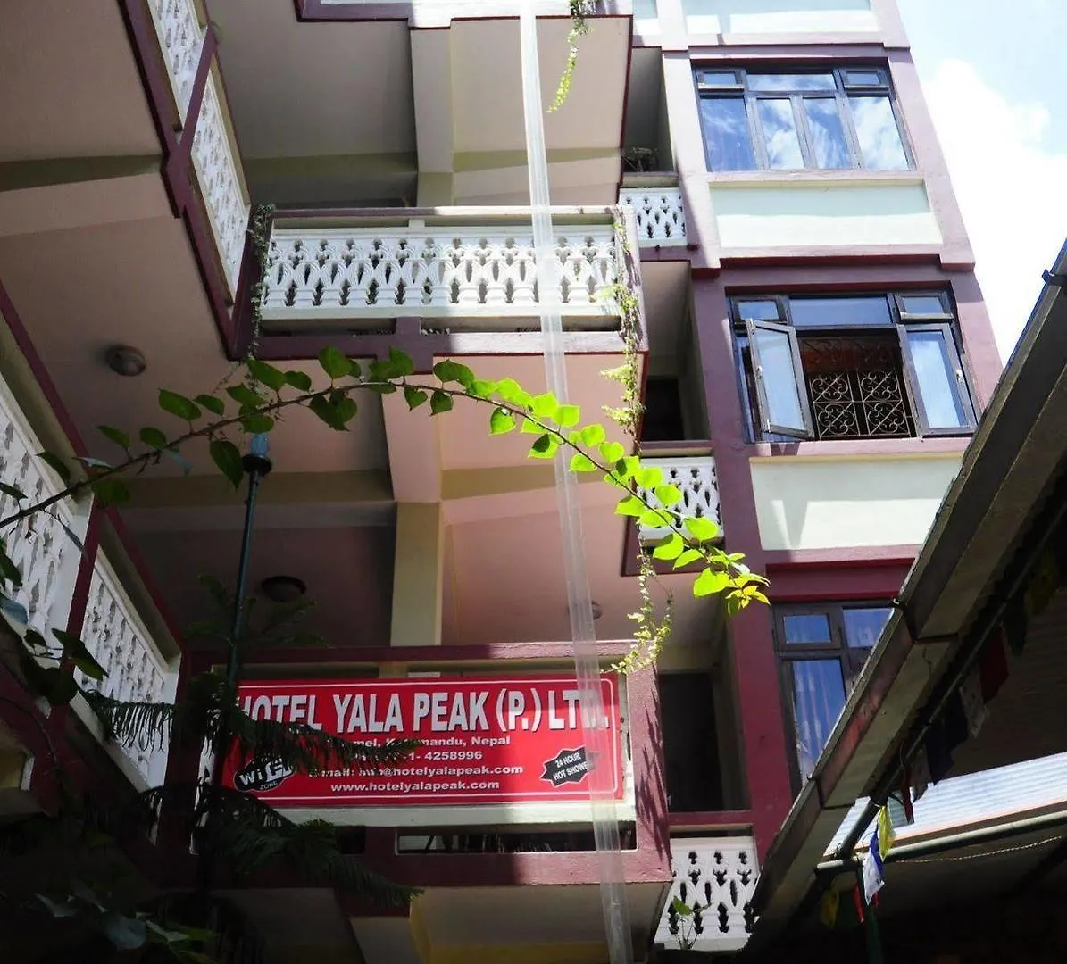 ** Hostel Hotel Yala Peak Kathmandu Nepal