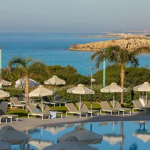 https://nissiblu-beach-resort.hotelsatayianapa.com